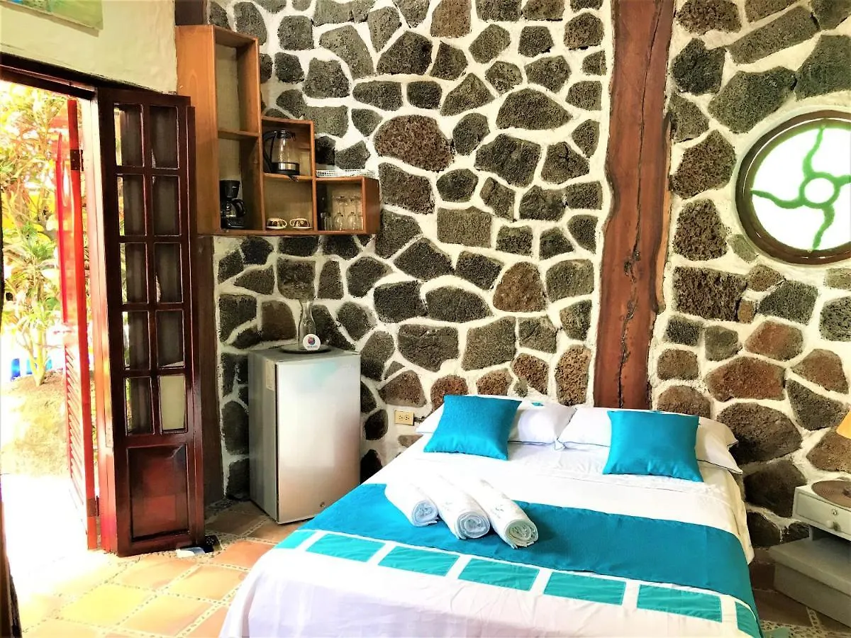 Casa Del Lago Lodging House Puerto Ayora  Aparthotel