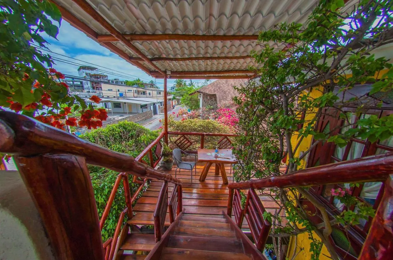 Aparthotel Casa Del Lago Lodging House Puerto Ayora